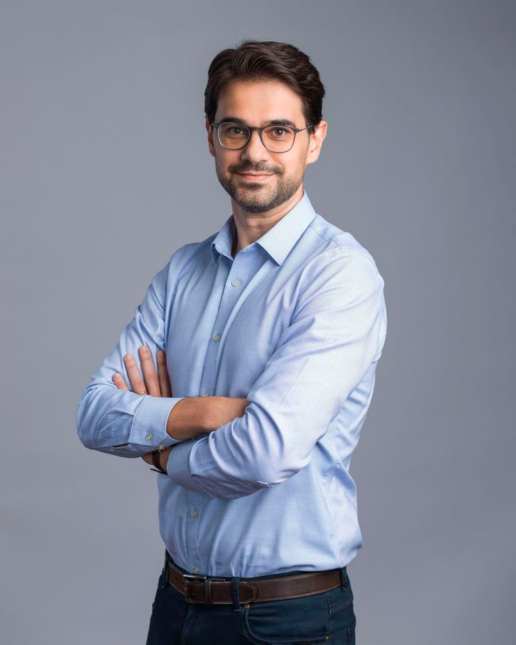 Photoshoot for linkedin profile for man